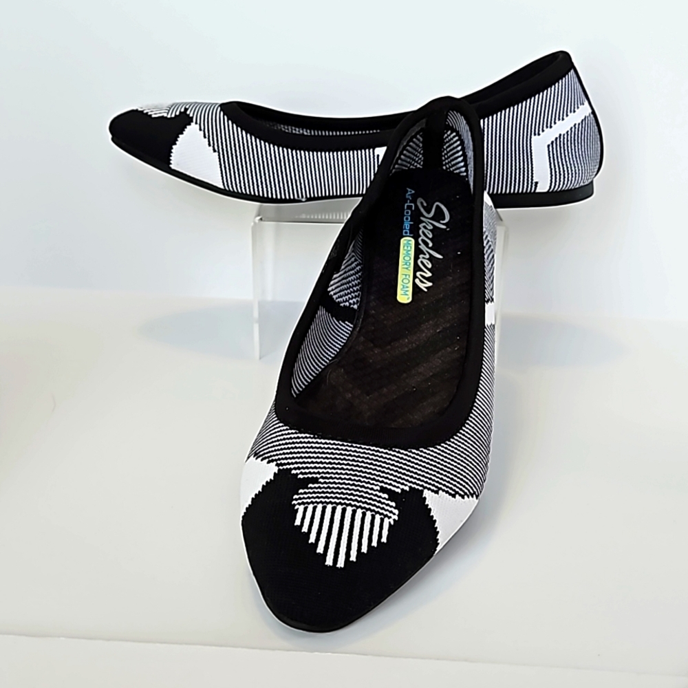 Sketches, Celo Wham, Air-cooled, memory foam ballet flats. Size 7